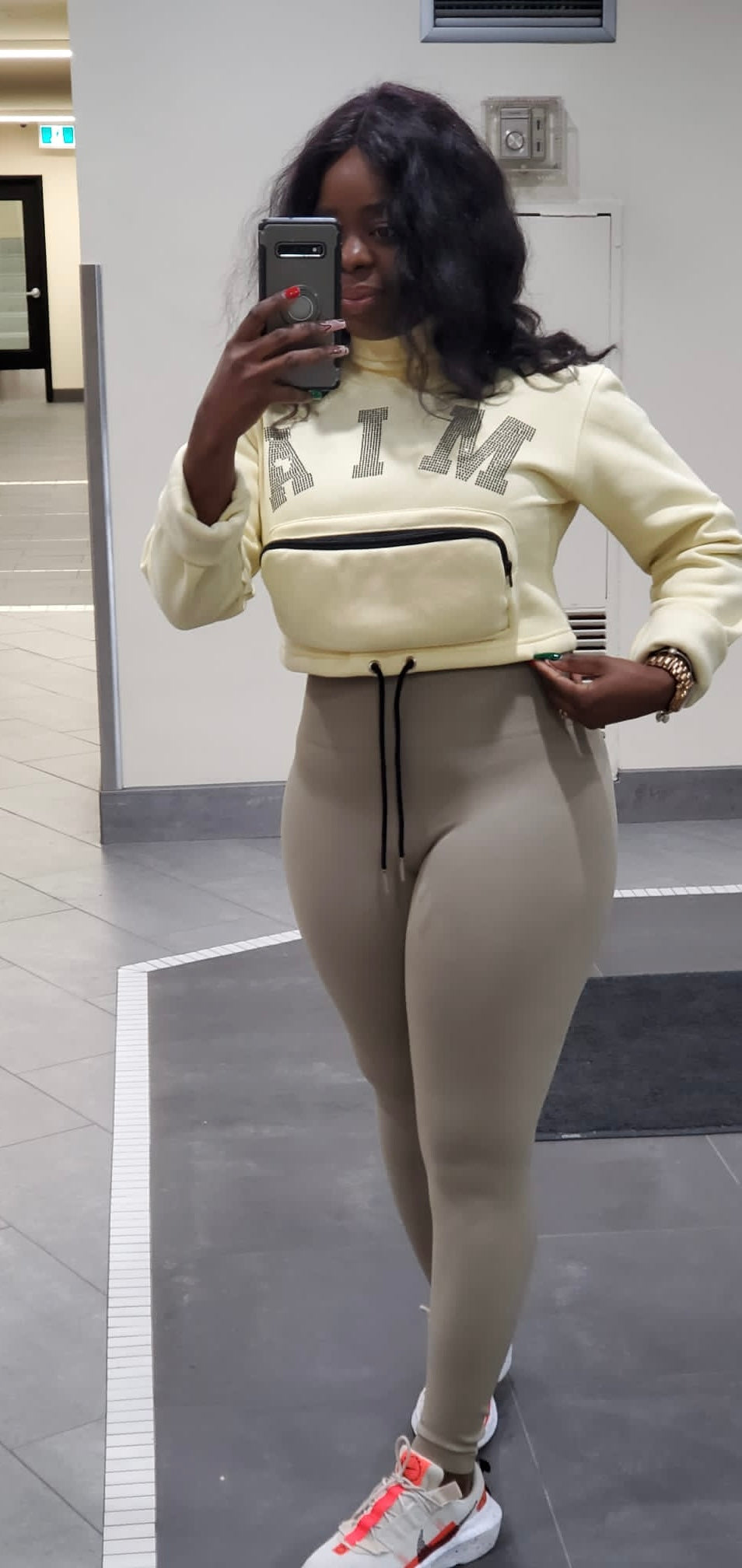 Turtle Neck Cropped Sweater With Rhinestones – The New